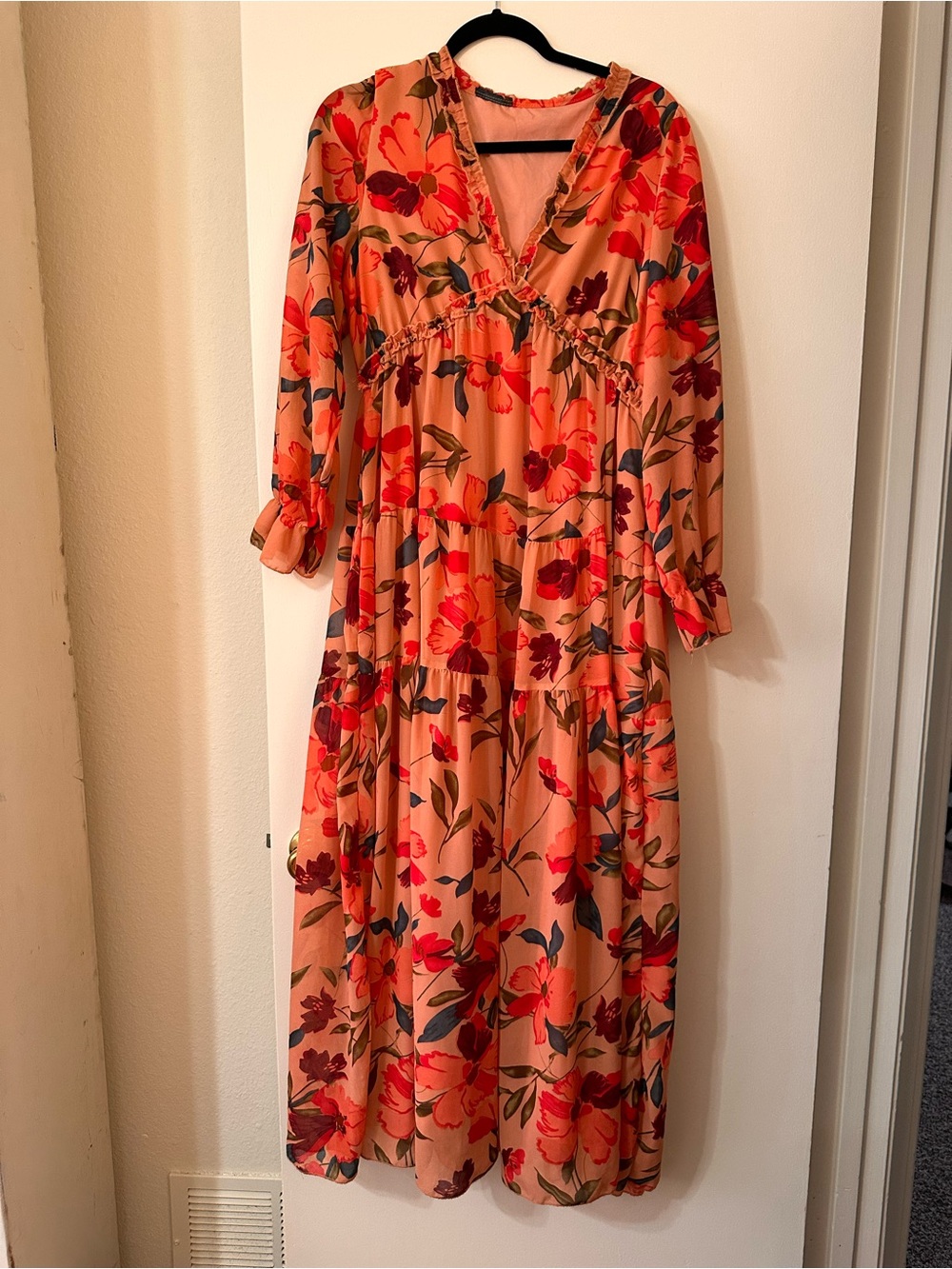 SHEIN Peach Floral Tiered Maxi Dress with Red Blooms
